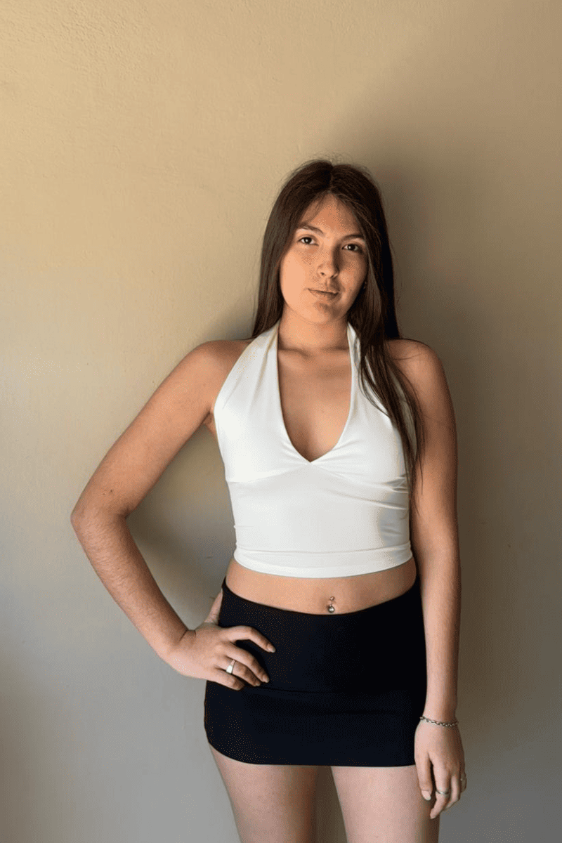 Top Paris Crema modelo